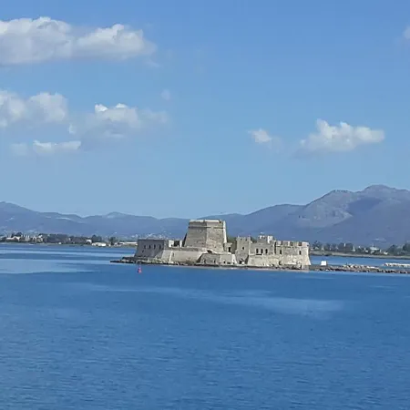 Apartment Eleni's House-near The Old Railway Station Nafplio