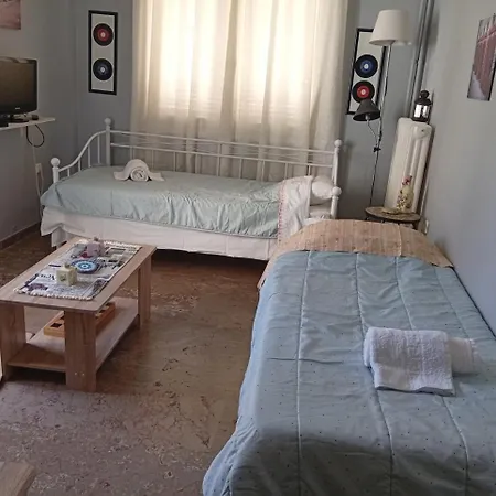 Eleni's House-near The Old Railway Station Διαμέρισμα *