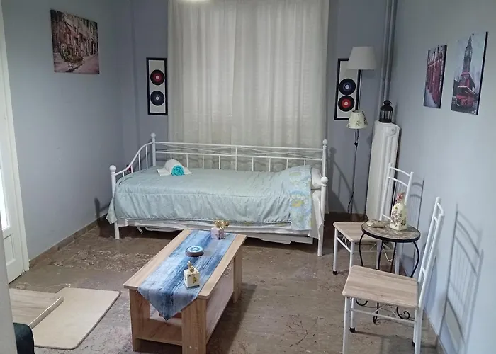 Apartmán Eleni's House-near The Old Railway Station *